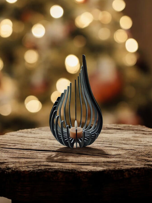 Theelichthouder vlam in cortenstaal met kerst achtergrond